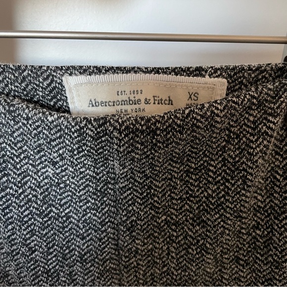 Abercrombie and Fitch High Waisted Slacks Size XS - Picture 6 of 6